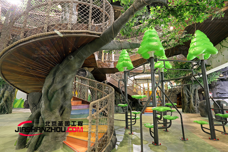 室內(nèi)仿真假樹(shù)可以和很多的家具搭配